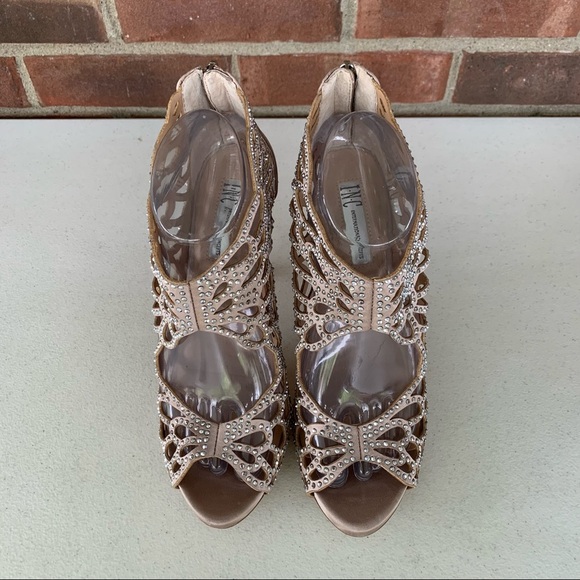 INC International Concepts Sarane Bisque Stud Peep-toe Rear Zipper Sandals - Picture 3 of 8